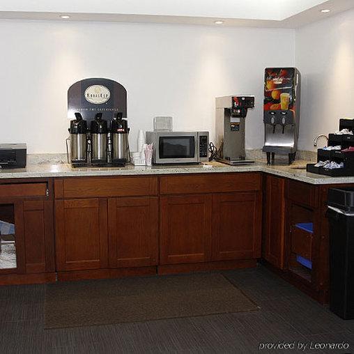 Chestnut Tree Inn Portland Mall 205 Экстерьер фото
