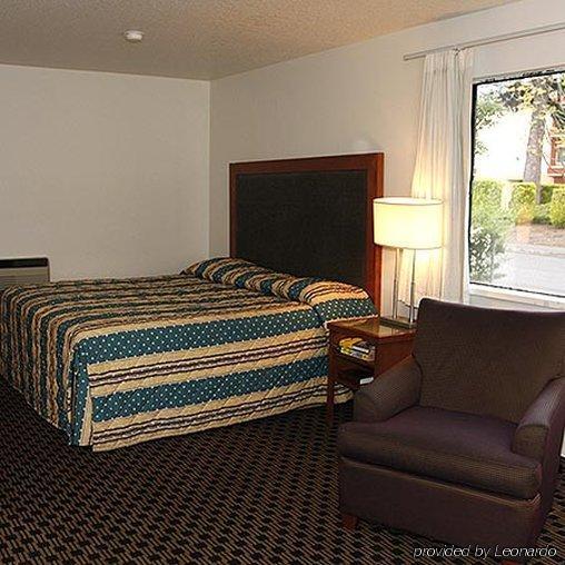 Chestnut Tree Inn Portland Mall 205 Экстерьер фото